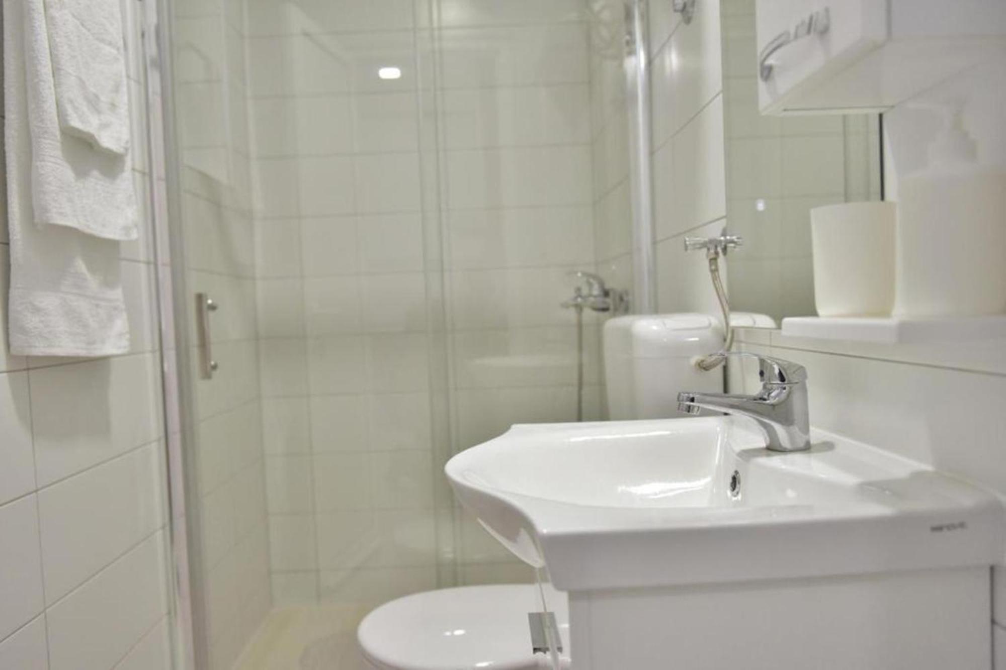 Apartments Valentina - Free Parking Mostar Habitación foto